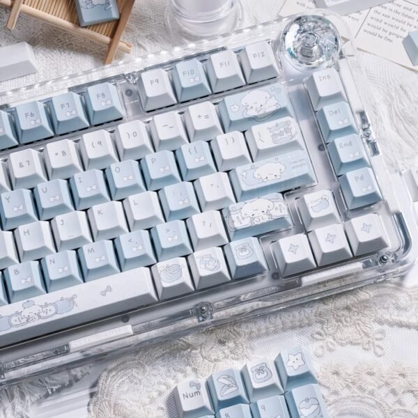 Clound Ants blue apple