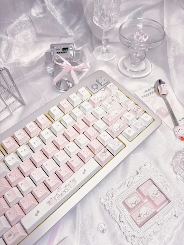 Clound Ants Pink apple