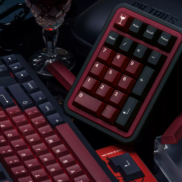 Burgundy red wine